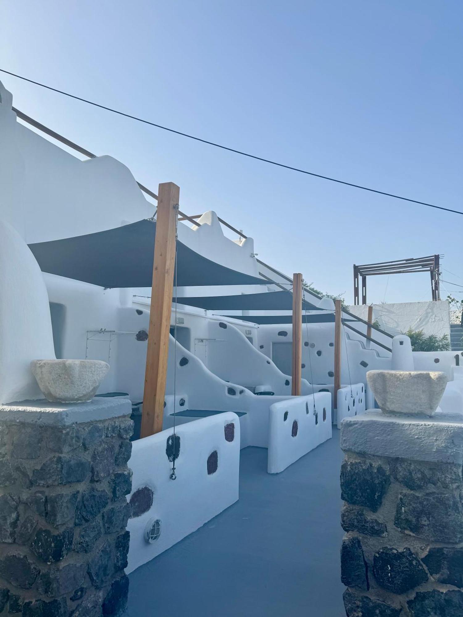 Manias Fira Residences Exterior photo
